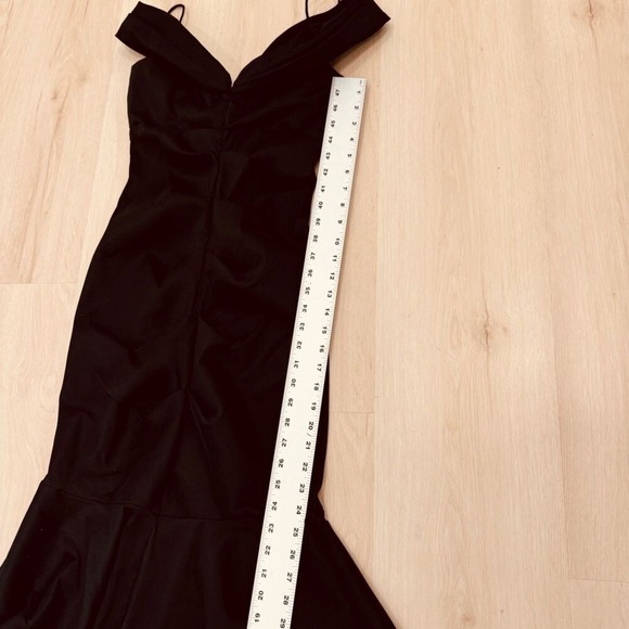 Xscape Black Off-Shoulder Ruched Mermaid Ball Gown Women Sz 10 Satin Old Money‎ - Picture 11 of 12